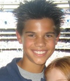 Taylor Lautner : TI4U_u1155678160.jpg