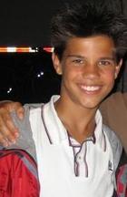 Taylor Lautner : TI4U_u1156023698.jpg