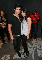 Taylor Lautner : TI4U_u1231691811.jpg