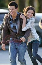 Taylor Lautner : TI4U_u1242166297.jpg