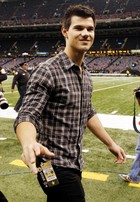 Taylor Lautner : taylor-lautner-1315420803.jpg