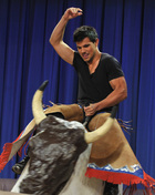 Taylor Lautner : taylor-lautner-1316924112.jpg