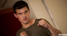 Taylor Lautner : taylor-lautner-1316966416.jpg