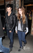 Taylor Lautner : taylor-lautner-1317143741.jpg