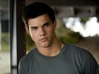 Taylor Lautner : taylor-lautner-1326504700.jpg