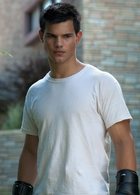 Taylor Lautner : taylor-lautner-1326769083.jpg