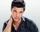 Taylor Lautner : taylor-lautner-1327688910.jpg