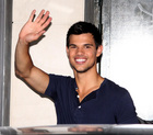 Taylor Lautner : taylor-lautner-1336185831.jpg