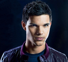 Taylor Lautner : taylor-lautner-1339975899.jpg