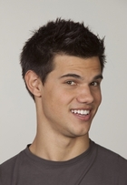 Taylor Lautner : taylor-lautner-1341769811.jpg