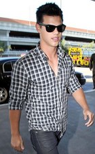 Taylor Lautner : taylor-lautner-1345143736.jpg