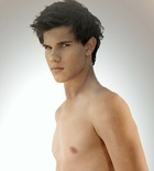 Taylor Lautner : taylor-lautner-1354120623.jpg