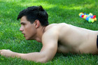 Taylor Lautner : taylor-lautner-1358399207.jpg