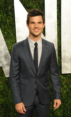 Taylor Lautner : taylor-lautner-1361944124.jpg