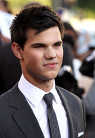 Taylor Lautner : taylor-lautner-1363496299.jpg