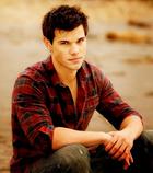 Taylor Lautner : taylor-lautner-1364365578.jpg