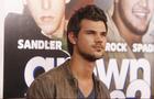 Taylor Lautner : taylor-lautner-1373738390.jpg