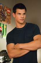 Taylor Lautner : taylor-lautner-1377563968.jpg