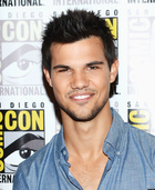 Taylor Lautner : taylor-lautner-1413047114.jpg