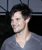 Taylor Lautner : taylor-lautner-1422280801.jpg