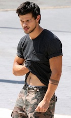 Taylor Lautner : taylor-lautner-1469573004.jpg