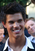 Taylor Lautner : taylor_lautner_1221742914.jpg