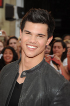 Taylor Lautner : taylor_lautner_1247032859.jpg