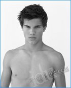 Taylor Lautner : taylor_lautner_1247334827.jpg