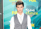 Taylor Lautner : taylor_lautner_1250332712.jpg