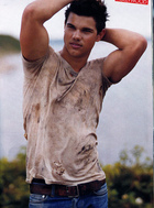 Taylor Lautner : taylor_lautner_1251682798.jpg