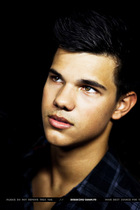 Taylor Lautner : taylor_lautner_1251752122.jpg