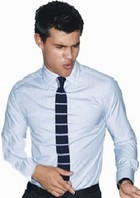 Taylor Lautner : taylor_lautner_1257718774.jpg