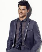 Taylor Lautner : taylor_lautner_1261392675.jpg