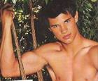 Taylor Lautner : taylor_lautner_1262399766.jpg