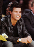 Taylor Lautner : taylor_lautner_1266524302.jpg