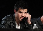 Taylor Lautner : taylor_lautner_1266714901.jpg