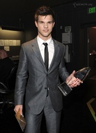 Taylor Lautner : taylor_lautner_1266719461.jpg