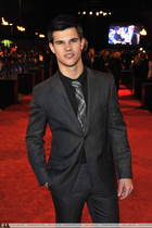 Taylor Lautner : taylor_lautner_1269394454.jpg