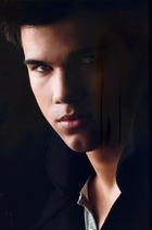 Taylor Lautner : taylor_lautner_1269492204.jpg