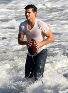 Taylor Lautner : taylor_lautner_1282660107.jpg