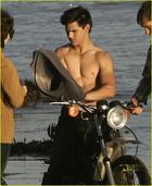 Taylor Lautner : taylor_lautner_1282660121.jpg