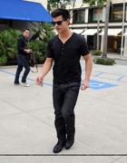 Taylor Lautner : taylor_lautner_1285018958.jpg