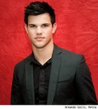 Taylor Lautner : taylor_lautner_1287951610.jpg
