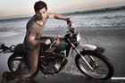 Taylor Lautner : taylor_lautner_1288201645.jpg