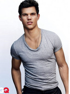 Taylor Lautner : taylor_lautner_1288201660.jpg