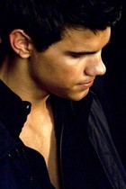 Taylor Lautner : taylor_lautner_1297988326.jpg