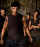 Taylor Lautner : taylor_lautner_1310270129.jpg