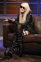 Taylor Momsen : taylor-momsen-1317782152.jpg