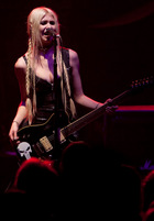 Taylor Momsen : taylor-momsen-1319649789.jpg