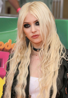 Taylor Momsen : taylor-momsen-1334171464.jpg